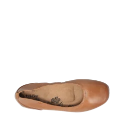 Taos Footwear Casuals*Chit Chat Caramel