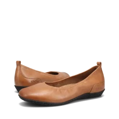 Taos Footwear Casuals*Chit Chat Caramel