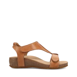Taos Footwear Cork Support Sandals|Wedge Sandals*Showtime Caramel